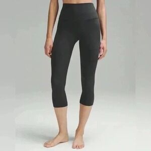 Lululemon Align High Rise Crop Leggings Black Size 6 Athleisure Yoga